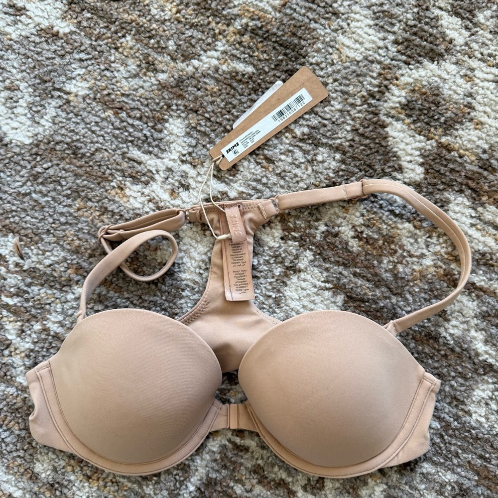NWT SKIMS FITS EVERYBODY RACERBACK DEMI BRA